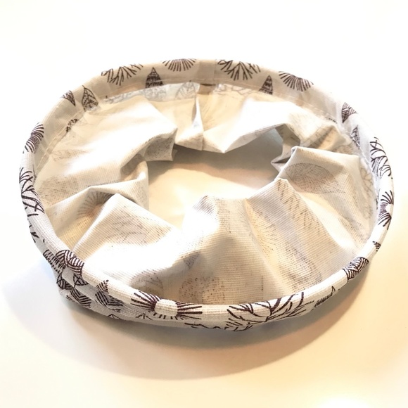 Canvas Waterproof Desk Bin - Picture 6 of 6